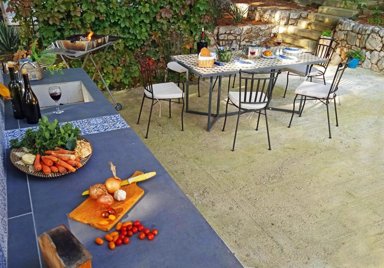 Quercus Apartment Stara Baška 外观 照片